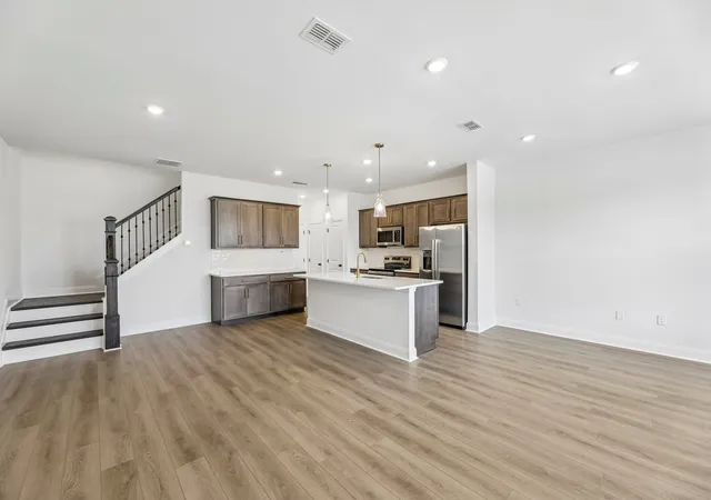 Photo 4 of Townhouse for sale at 2718 Willowoak Trl #2503, Murfreesboro, TN 37129 | MLS# 3611295 | Listing updated on 2026-10-30