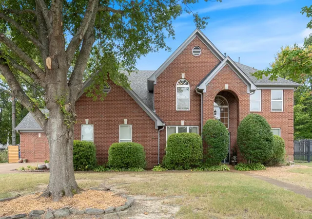 Photo 2 of Single family home for sale at 8087 Cambury Cv, Germantown, TN 38138 | MLS# 3611299 | Listing updated on 2026-10-03