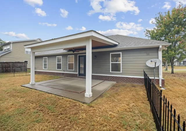 Photo 2 of Single family home for sale at 2280 Honey Farm Way, Columbia, TN 38401 | MLS# 3612402 | Listing updated on 2026-10-08