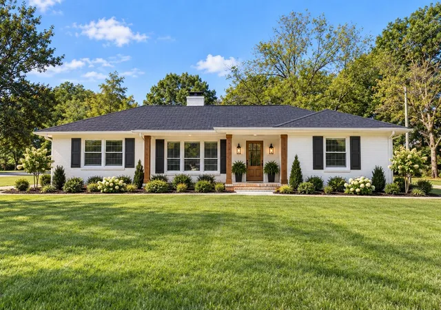 Photo 2 of Single family home for sale at 5554 Stacy Springs Rd, Springfield, TN 37172 | MLS# 3612684 | Listing updated on 2026-10-08