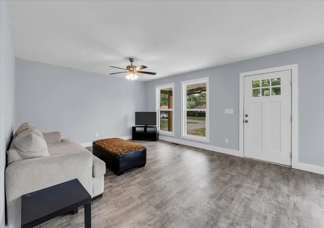 Photo 4 of Single family home for sale at 829 Luttrell Ave, Smithville, TN 37166 | MLS# 3611357 | Listing updated on 2026-10-04