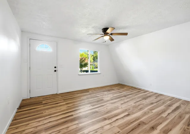 Photo 4 of Single family home for sale at 415 Durrett St, Springfield, TN 37172 | MLS# 3614467 | Listing updated on 2026-10-09