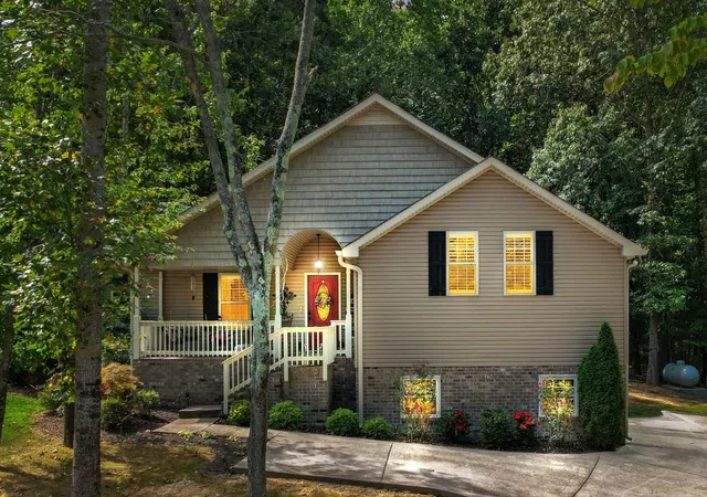 Photo 2 of Single family home for sale at 1021 Goldfinch Trl, Portland, TN 37148 | MLS# 3611373 | Listing updated on 2026-10-09