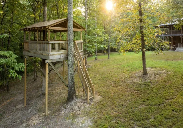 Photo 4 of House for sale at 5813 Bending Chestnut Rd, Franklin, TN 37064 | MLS# 3611386 | Listing updated on 2026-10-04