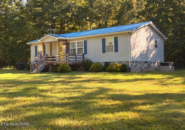 Photo 2 of Single family home for sale at 3412 Point Pleasant Rd, Newport, TN 37821 | MLS# 3611414 | Listing updated on 2026-10-04