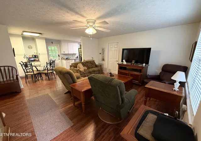 Photo 3 of Single family home for sale at 3412 Point Pleasant Rd, Newport, TN 37821 | MLS# 3611414 | Listing updated on 2026-10-04