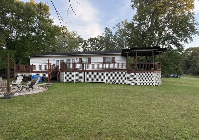 Photo 3 of Single family home for sale at 1324 Beechview Dr, Sevierville, TN 37862 | MLS# 3611512 | Listing updated on 2026-10-05