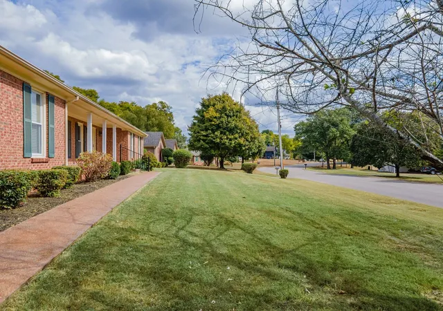 Photo 3 of Single family home for sale at 1408 Lyon St, Columbia, TN 38401 | MLS# 3611475 | Listing updated on 2026-10-07