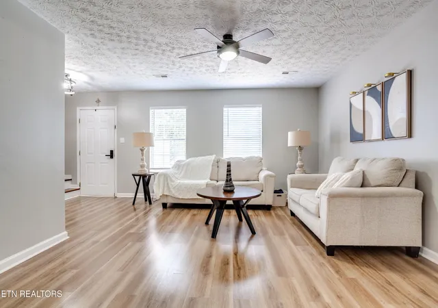 Photo 4 of Single family home for sale at 723 Colony Village Way, Knoxville, TN 37923 | MLS# 3611468 | Listing updated on 2026-10-04