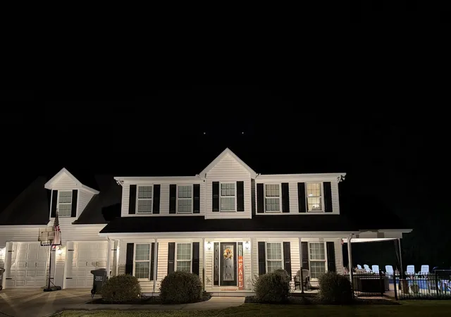 Photo 2 of Single family home for sale at 814 Kings Hills Blvd, Pigeon Forge, TN 37863 | MLS# 3618943 | Listing updated on 2026-10-10