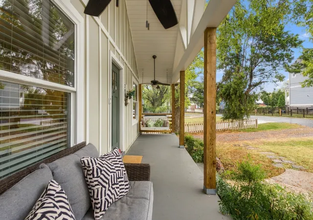 Photo 1 of Single family home for sale at 2916 Murray Cir, Nashville, TN 37216 | MLS# 3619615 | Listing updated on 2026-10-26