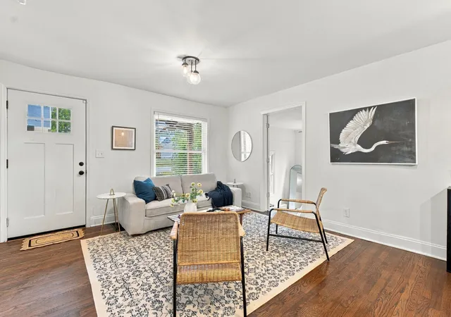 Photo 3 of Single family home for sale at 2916 Murray Cir, Nashville, TN 37216 | MLS# 3619615 | Listing updated on 2026-10-26