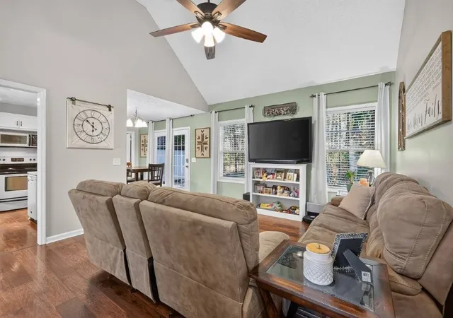 Photo 4 of Single family home for sale at 132 Lorien Cir, Shelbyville, TN 37160 | MLS# 3615411 | Listing updated on 2026-10-09