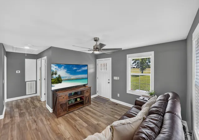 Photo 3 of Single family home for sale at 305 James Whitefield Rd, Bethpage, TN 37022 | MLS# 3612624 | Listing updated on 2026-10-09