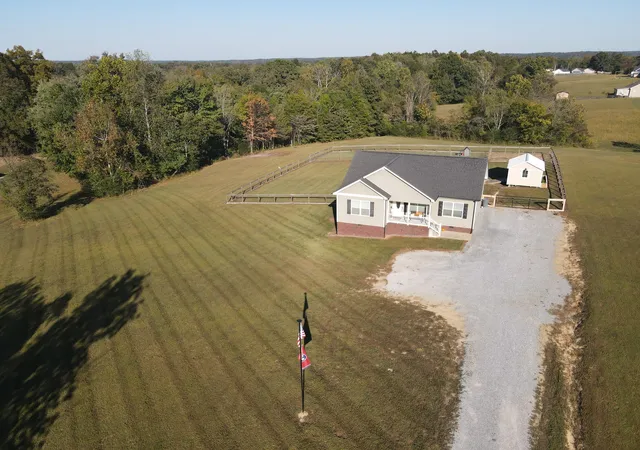 Single family home for sale at 1193 Liberty Rd, Charlotte, TN 37036 | MLS# 3619267