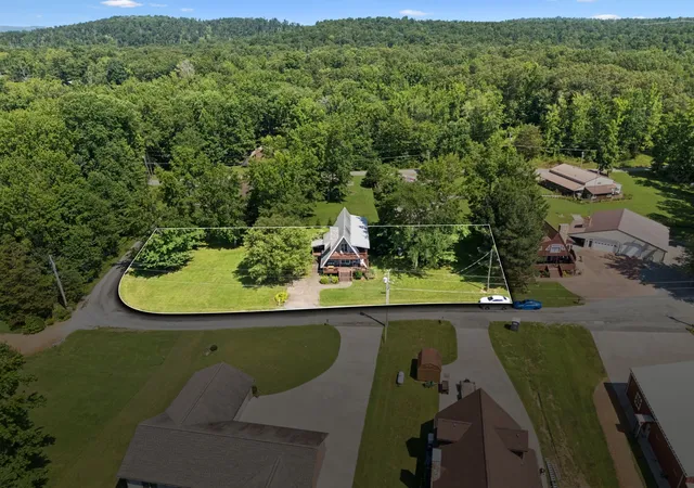 Single family home for sale at 117 Sparrow Ln, Dover, TN 37058 | MLS# 3611499