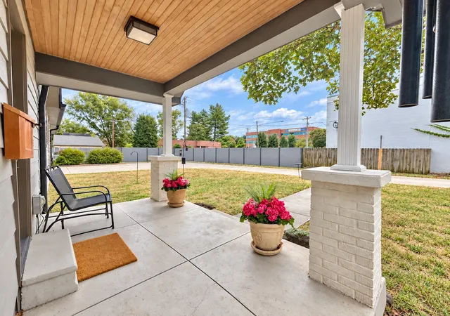 Photo 2 of Single family home for sale at 4005 Dodson Chapel Rd, Hermitage, TN 37076 | MLS# 3611517 | Listing updated on 2026-10-06