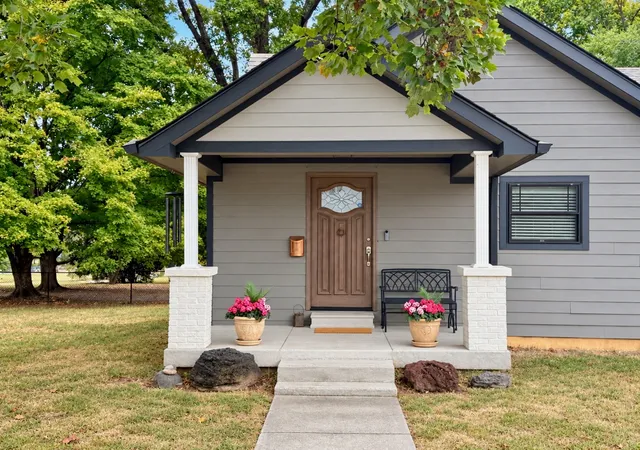 Photo 4 of Single family home for sale at 4005 Dodson Chapel Rd, Hermitage, TN 37076 | MLS# 3611517 | Listing updated on 2026-10-06