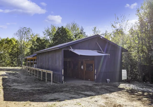 Photo 2 of House for sale at 2410 Concord Church Rd, Columbia, TN 38401 | MLS# 3619257 | Listing updated on 2026-10-17
