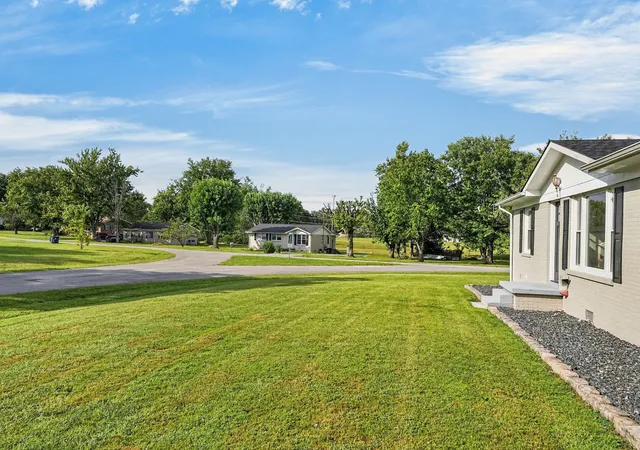 Photo 2 of Single family home for sale at 826 Driver St, Smithville, TN 37166 | MLS# 3611605 | Listing updated on 2026-10-06