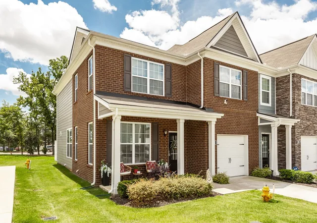 Townhouse for sale at 501 Ferndale Pl, Lebanon, TN 37087 | MLS# 3611900