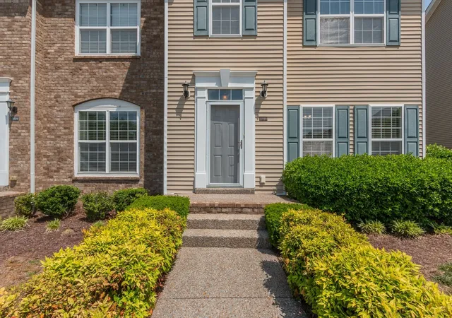 Photo 3 of Townhouse for sale at 3041 Newport Valley Cir, Thompsons Station, TN 37179 | MLS# 3611606 | Listing updated on 2026-10-05