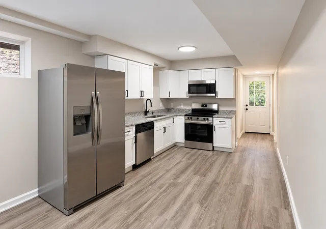 Photo 3 of Multi family home for sale at 1009 Harpeth Valley Ct, Nashville, TN 37221 | MLS# 3611645 | Listing updated on 2026-10-05
