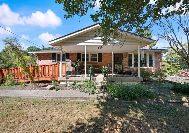 Single family home for sale at 215 Shevel Dr, Goodlettsville, TN 37072 | MLS# 3611688