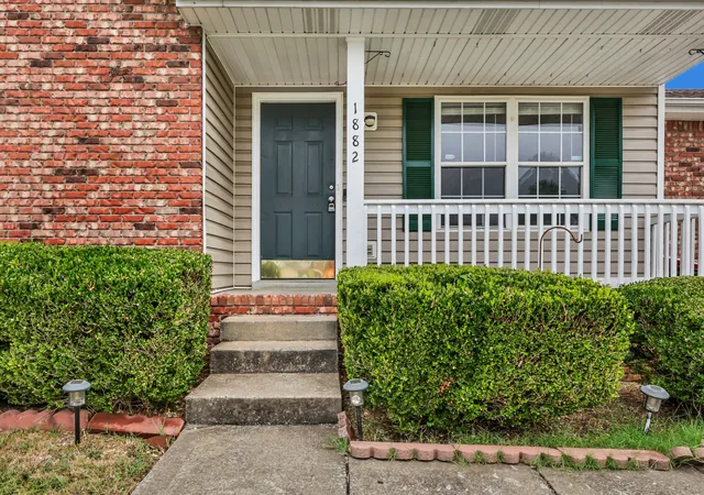 Photo 3 of Single family home for sale at 1882 Timberline Way, Clarksville, TN 37042 | MLS# 3611643 | Listing updated on 2026-10-05