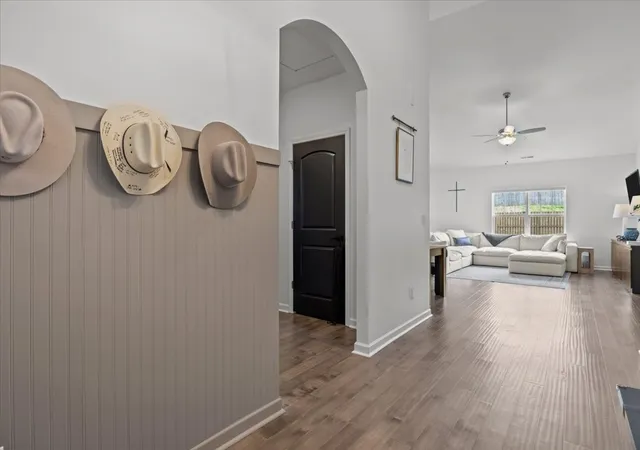 Photo 4 of Single family home for sale at 321 Wyburn Pl, Burns, TN 37029 | MLS# 3612592 | Listing updated on 2026-10-09
