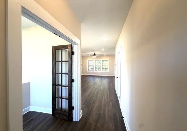 Photo 2 of Single family home for sale at 128 Hummingbird Way, Clarksville, TN 37043 | MLS# 3615153 | Listing updated on 2026-10-08