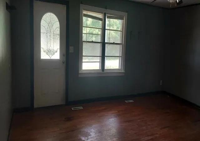 Photo 1 of Single family home for sale at 300 Kee St, Hollow Rock, TN 38342 | MLS# 3612240 | Listing updated on 2026-10-06