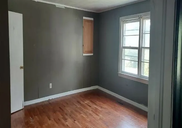 Photo 3 of Single family home for sale at 300 Kee St, Hollow Rock, TN 38342 | MLS# 3612240 | Listing updated on 2026-10-06