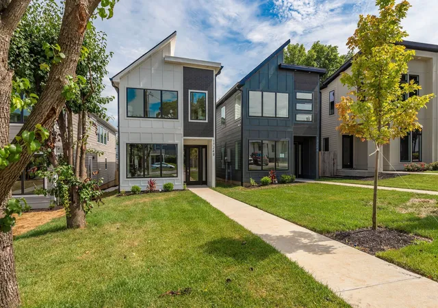 Photo 3 of Single family home for sale at 1724a Simpkins St, Nashville, TN 37208 | MLS# 3611656 | Listing updated on 2026-10-06