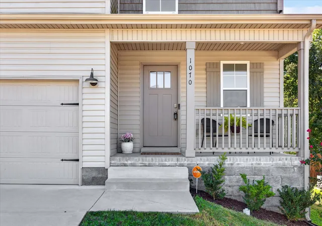 Photo 1 of Single family home for sale at 1070 Winesap Rd, Clarksville, TN 37040 | MLS# 3615443 | Listing updated on 2026-10-14