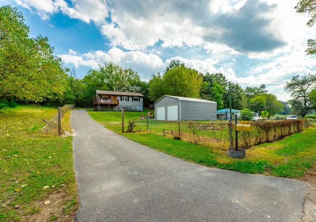 Photo 1 of Single family home for sale at 19 Boss Rd, Chickamauga, GA 30707 | MLS# 3611669 | Listing updated on 2026-10-07