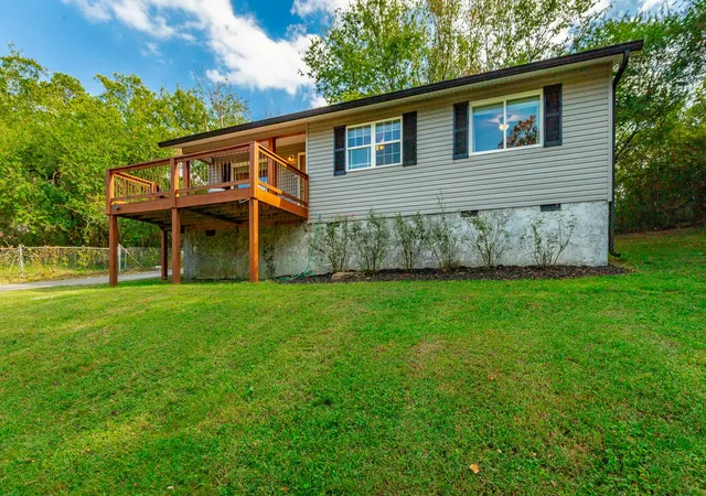 Photo 3 of Single family home for sale at 19 Boss Rd, Chickamauga, GA 30707 | MLS# 3611669 | Listing updated on 2026-10-07