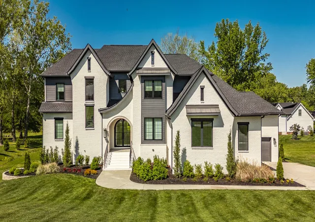 Single family home for sale at 1305 Twin Springs Dr, Brentwood, TN 37027 | MLS# 3612523