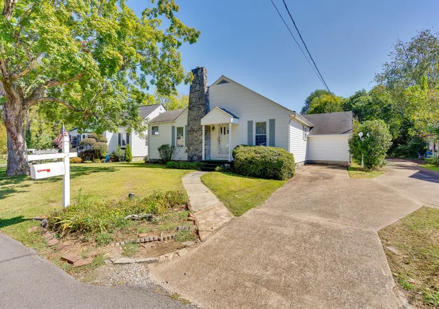 Photo 2 of Single family home for sale at 3404 Redding Rd, Chattanooga, TN 37415 | MLS# 3611678 | Listing updated on 2026-10-08