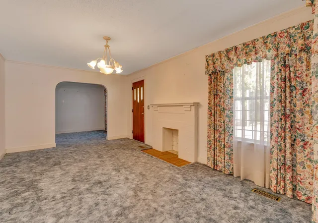 Photo 4 of Single family home for sale at 3404 Redding Rd, Chattanooga, TN 37415 | MLS# 3611678 | Listing updated on 2026-10-08
