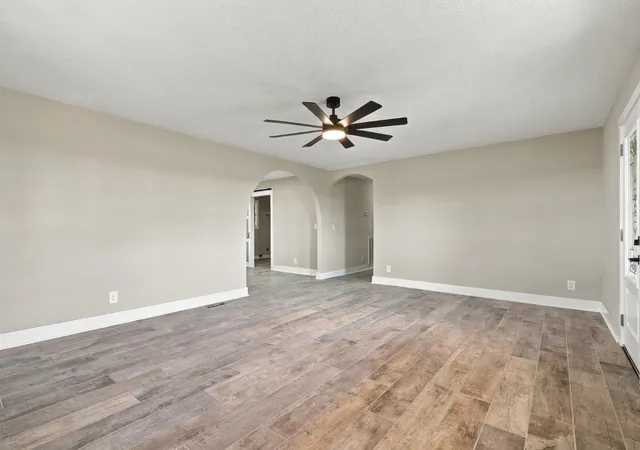 Photo 3 of Single family home for sale at 35 Tom Johnson Rd, Morrison, TN 37357 | MLS# 3611712 | Listing updated on 2026-10-05