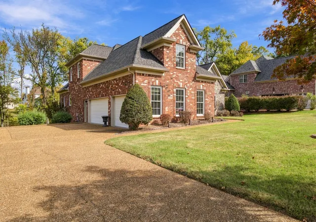 Photo 2 of Single family home for sale at 1306 Camelot Bay, Mount Juliet, TN 37122 | MLS# 3628856 | Listing updated on 2026-10-30