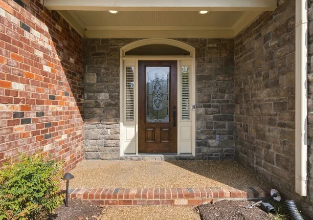Photo 3 of Single family home for sale at 1306 Camelot Bay, Mount Juliet, TN 37122 | MLS# 3628856 | Listing updated on 2026-10-30