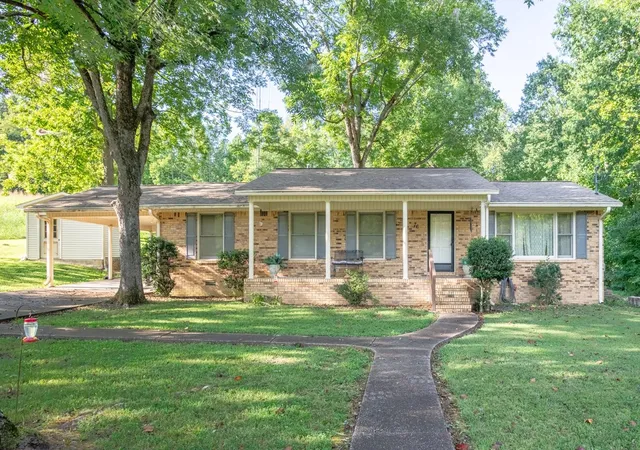Photo 1 of Single family home for sale at 76 Shoally Branch Rd, Leoma, TN 38468 | MLS# 3611743 | Listing updated on 2026-10-05