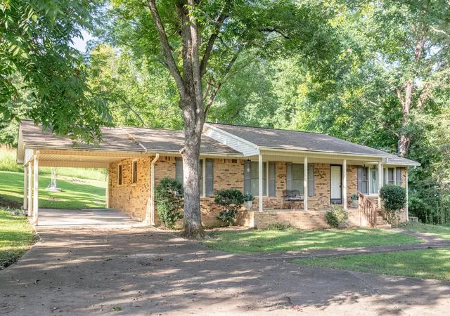 Photo 2 of Single family home for sale at 76 Shoally Branch Rd, Leoma, TN 38468 | MLS# 3611743 | Listing updated on 2026-10-05
