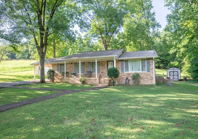 Photo 3 of Single family home for sale at 76 Shoally Branch Rd, Leoma, TN 38468 | MLS# 3611743 | Listing updated on 2026-10-05