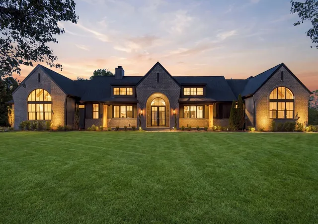 Photo 1 of Single family home for sale at 1001 Wright Branch Ct, Mount Juliet, TN 37122 | MLS# 3612013 | Listing updated on 2026-10-08