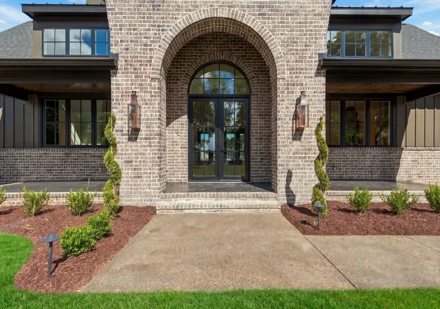 Photo 3 of Single family home for sale at 1001 Wright Branch Ct, Mount Juliet, TN 37122 | MLS# 3612013 | Listing updated on 2026-10-08