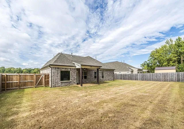 Photo 3 of Single family home for sale at 82 Stewart Rd, Munford, TN 38058 | MLS# 3611697 | Listing updated on 2026-10-06