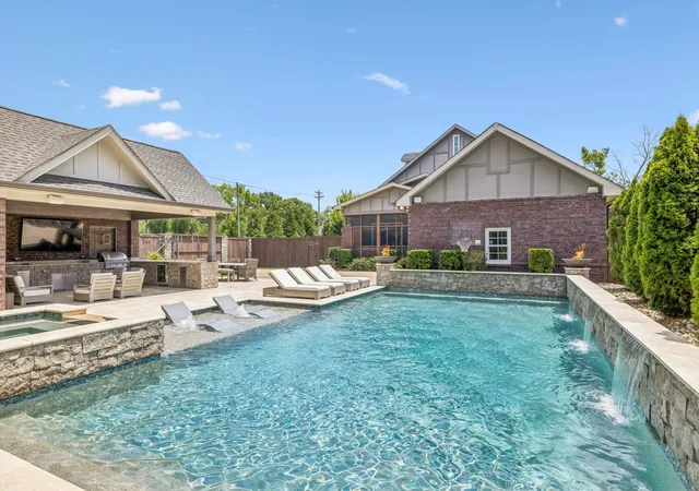 Single family home for sale at 4601 Granny White Pike, Nashville, TN 37220 | MLS# 3620268